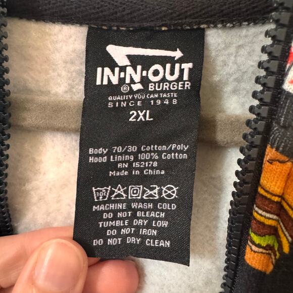 In-N-Out Burger Unisex Onesie Jumpsuit Pajama Zipper Hoodie Black Size 2XL - Picture 11 of 11